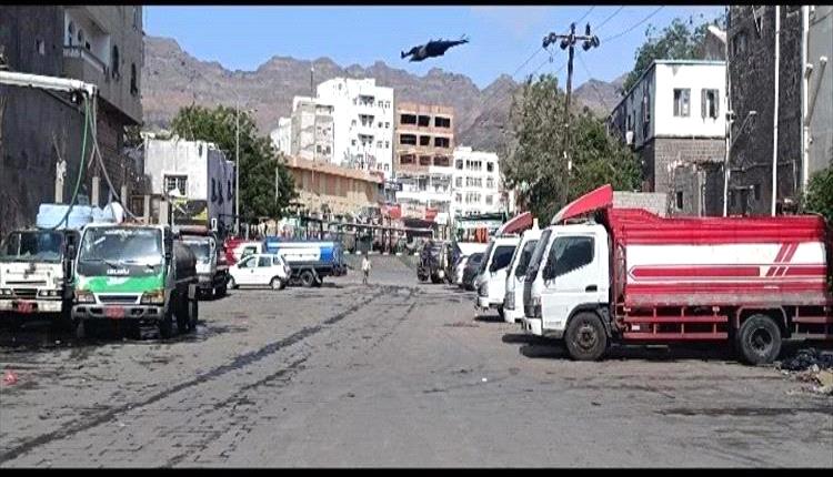 أهالي المرتفعات بعدن يصرخون بوز الماء تجارة تستنزف قوت الناس