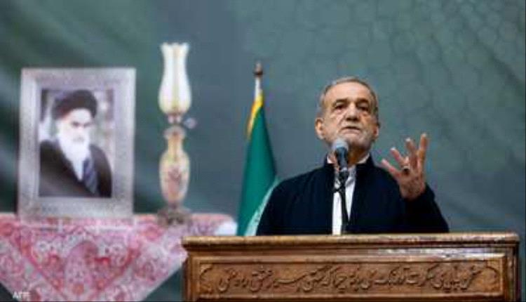 الرئيس الإيراني يكشف هشاشة التماسك الوطني