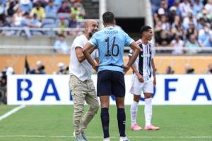 غوارديولا يؤكد معاناة رودري من إصابة جديدة قبل انطلاق الدوري الإنجليزي
