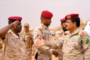وزير الدفاع يطلع على أوضاع الفرقة الثانية لقوات درع الوطن بالوديعة ويشدد على رفع الجاهزية
