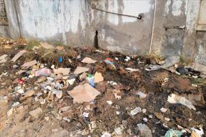 حريق محدود في مستشفى الجمهورية بعدن.. الأطباء يسيطرون وسط غياب فرق الإطفاء