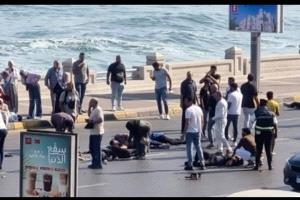 حادث مروع في مصر.. سيارة تدهس 9 أشخاص على الطريق 