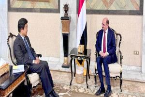 الزنداني يدعو بكين لتعزيز استثماراتها في اليمن ضمن مبادرة الحزام والطريق