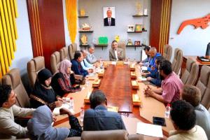 السلطة المحلية في العاصمة عدن تقر رفع حافز المعلمين إلى 50 ألف ريال
 
