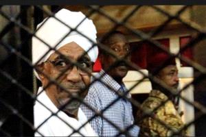 تشمل شخصيات محسوبة على «الحركة الإسلامية» ... قرارات مرتقبة بإعفاء 8 من حكام الولايات بالسودان