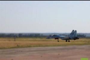 مشاهد لطائرات روسية مقاتلة من طراز Su-35