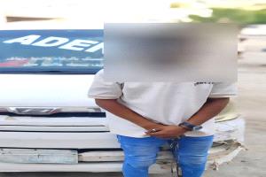 شرطة عدن تضبط متهمًا بسرقة بطاريات مركبات في ساحل أبين
