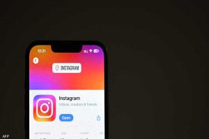 "إنستغرام" يستنسخ خاصية شائعة من منافسه "سناب شات"