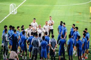 منتخب الإمارات يوضح أسباب غياب بعض لاعبيه
