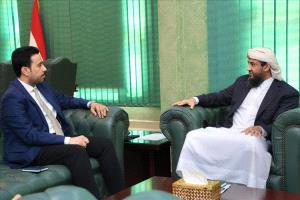 المحرّمي والغيثي يتباحثان مستجدات الأوضاع ويؤكدان على توحيد الجهود لتحقيق الاستقرار السياسي والاقتصادي
