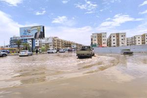الانتقالي يعلن دعم سلطات عدن لمواجهة آثار السيول ويؤكد التكامل مع الأجهزة المحلية