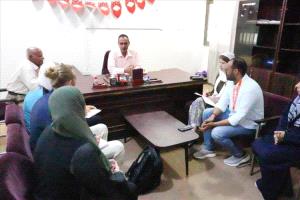 مدير مستشفى الأمراض النفسية بعدن يبحث تعزيز التعاون مع الوفد الهولندي والتدخلات الإنسانية