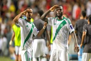 الأهلي يحسم السوبر السعودي بركلات الترجيح ويُعمّق جراح النصر