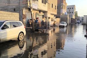 الشيخ عثمان تغرق بمياه الأمطار والصرف الصحي.. السكان يطالبون بتحرك عاجل