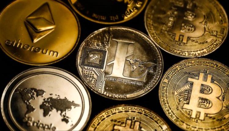 بيتكوين وإيثيريوم ترتفعان مع ترقب المستثمرين لكلمة ميشيل بومان
