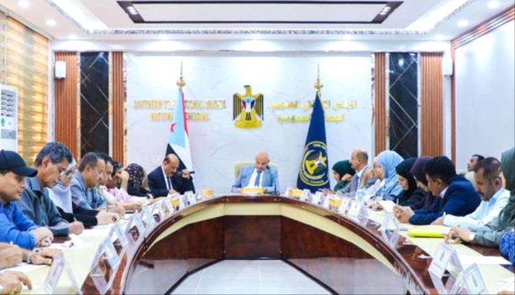 الجمعية الوطنية تثمن ترحيب أبناء وادي حضرموت بالقوات الجنوبية خلال عملية التحرير