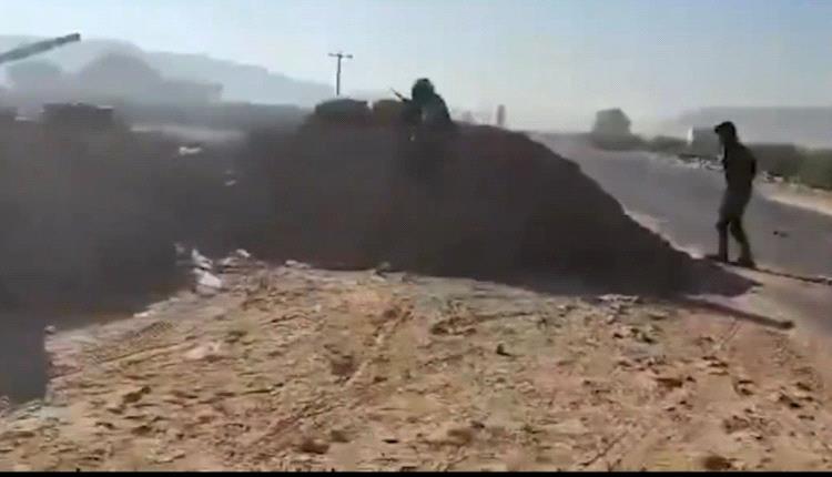 القوات المسلحة الجنوبية تسيطر على نقطة استراتيجية في حضرموت وتستولي على آليات المليشيا