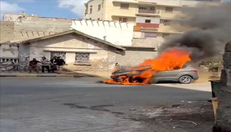 نجاة سكرتير محافظ عدن من احتراق مفاجئ لسيارته في التواهي