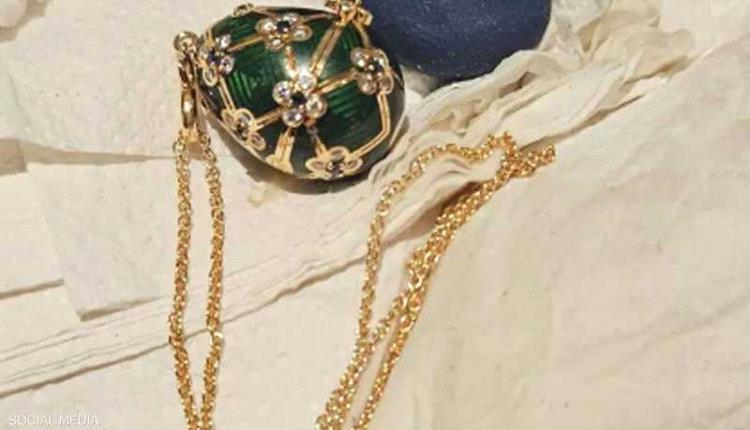 الشرطة النيوزيلندية تستعيد قلادة ابتلعها لص في متجر مجوهرات