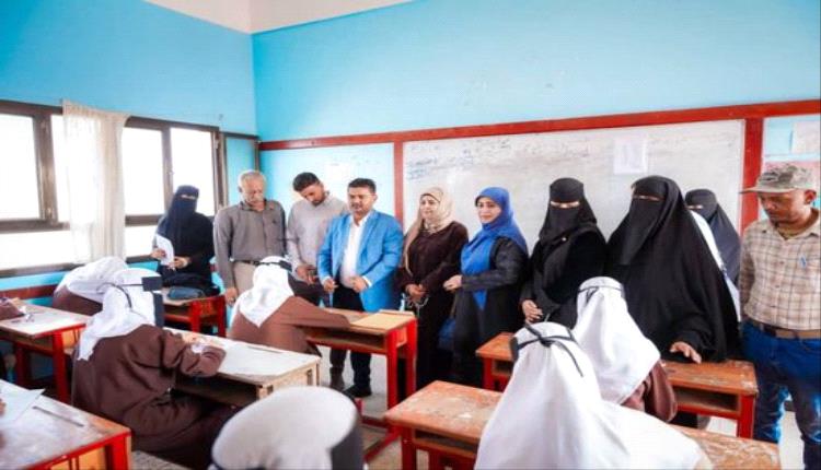 جولة رقابية في الشيخ عثمان لضمان نزاهة الامتحانات