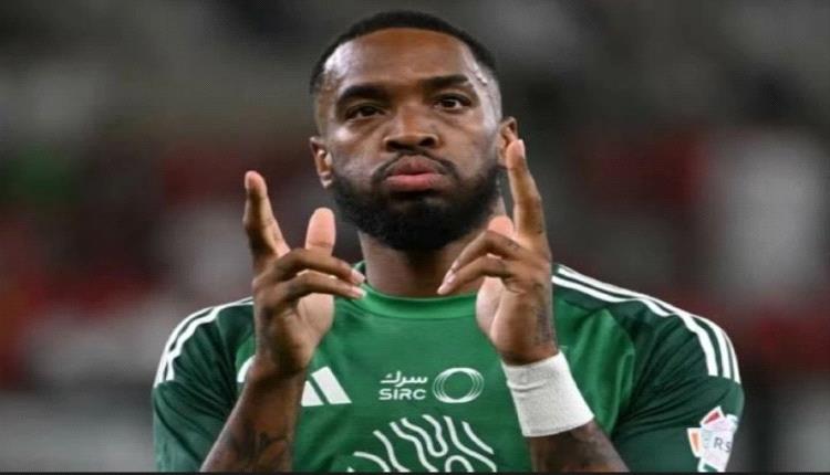 عاجل | اعتداء وكسر في الأنف.. تفاصيل القبض على مهاجم الأهلي إيفان توني في لندن