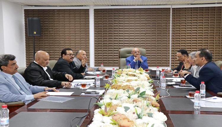 اللجنة الوطنية للواردات تعتمد تمويلات بـ2 مليار دولار وتؤكد تشديد الرقابة على الالتزام بالآليات