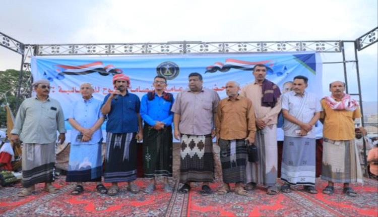 قيادات حضرمية تنضم إلى اعتصام المكلا دعمًا للقوات الجنوبية