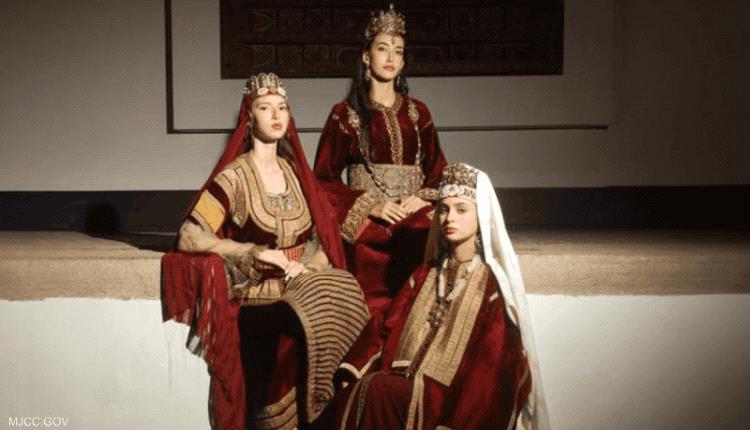 "اليونسكو" تصادق على تسجيل القفطان المغربي تراثا عالميا