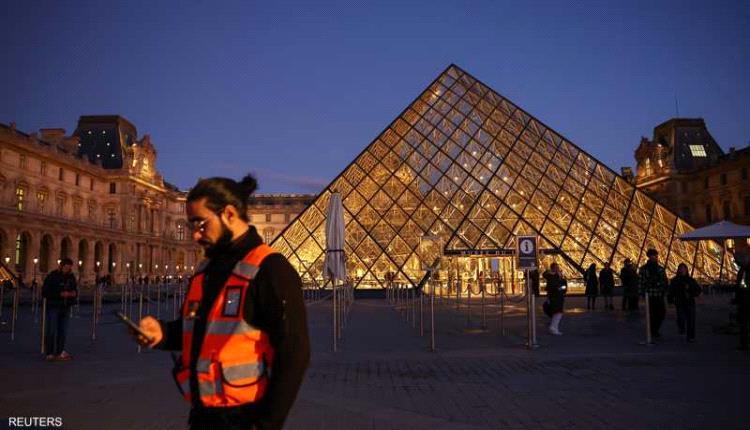 فرنسا.. كشف ثغرات أمن "اللوفر" وسر الـ"30 ثانية"