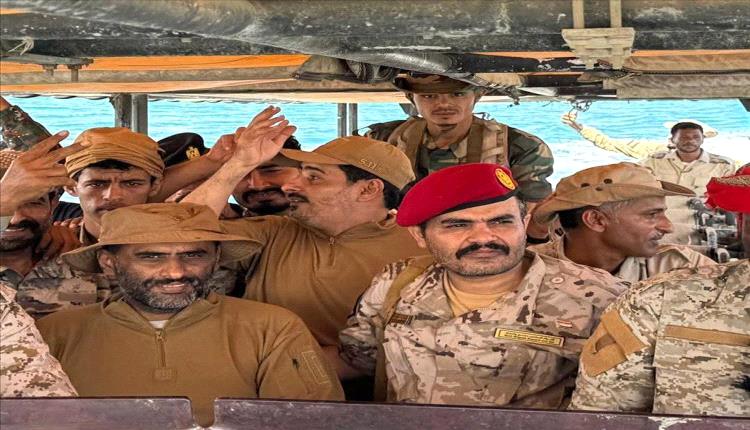 تقييم جاهزية المنافذ البحرية بالمهرة: القادة العسكريون يؤكدون على تعزيزالأمن والحماية في ظل التحديات الإقليمية