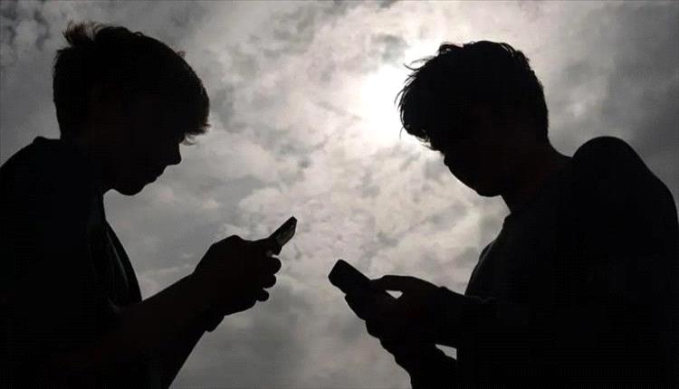 الأسر العربية تواجه تحدي إفراط الأطفال في وسائل التواصل الاجتماعي