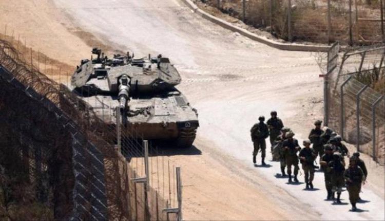 توغل إسرائيلي مفاجئ في رويحينة… حاجز عسكري بقلب القرية