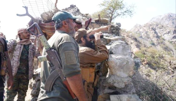 القائد العام للحزام الأمني يتفقد جاهزية القوات في جبهة ثرة