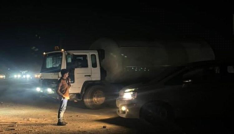 غاز حضرموت في قبضة التهريب: سوق سوداء وتهديدات بالرصاص تكشف كواليس صادمة