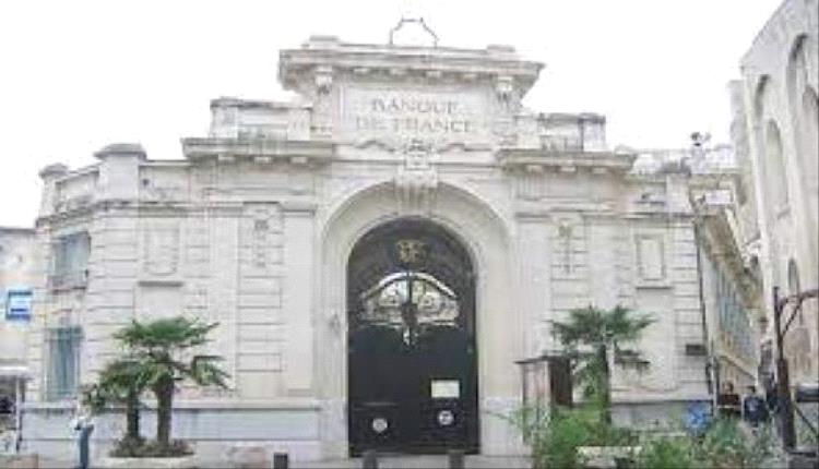 اقتصاد فرنسا يُبدي صلابة رغم الضباب السياسي