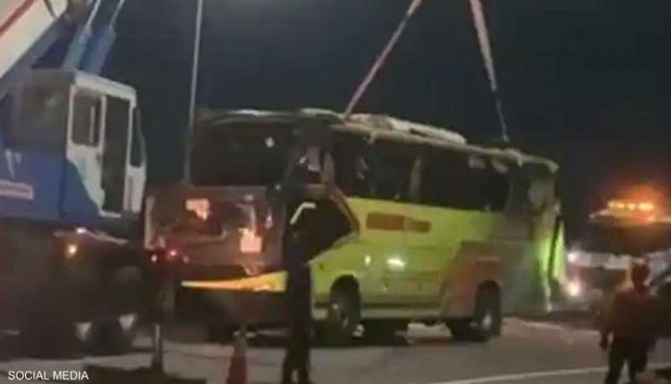 مقتل 15 وإصابة 19 في حادث مروري مروع بإندونيسيا