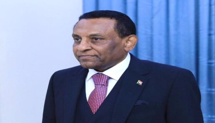 كامل إدريس: مبادرة واقعية لوقف نزيف السودان