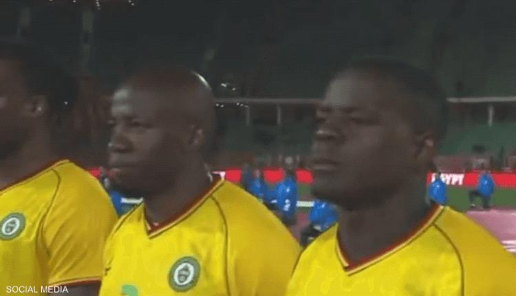 "خطأ فادح" أثناء عزف النشيد المصري بمباراة زيمبابوي