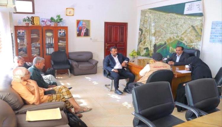 الزهري يوجه تكثيف الرقابة على الأسعار وتوزيع الغاز بخورمكسر