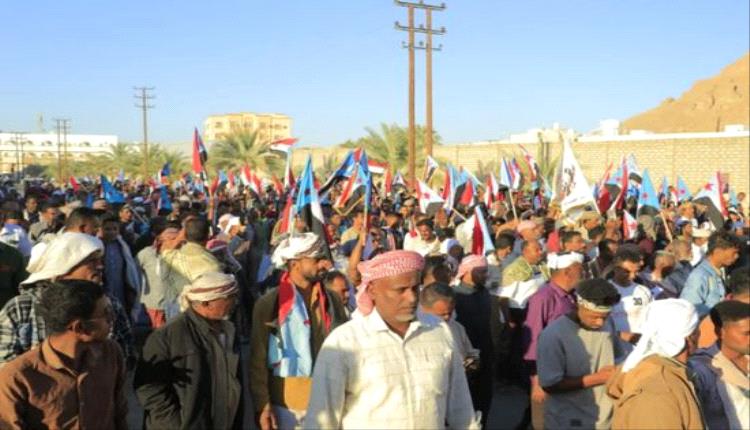 سيئون تشهد مسيرة «القرار الحاسم».. الحراك الجنوبي يقترب من إعلان الدولة