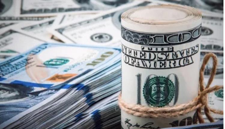 الدولار يتجه لتسجيل أسوأ أداء أسبوعي منذ يونيو
