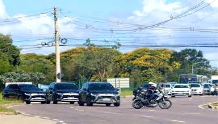 سقوط هارب بولسونارو على حدود باراغواي