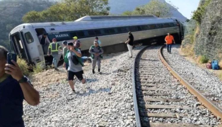 المكسيك.. خروج قطار عن مساره في ولاية واهاكا

