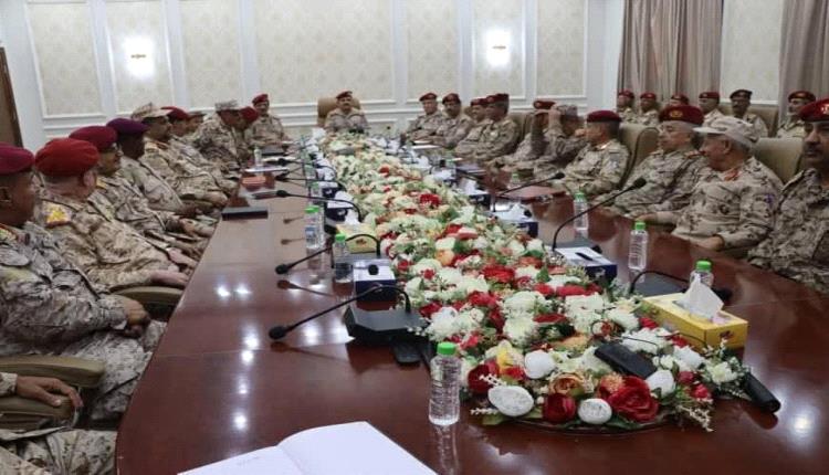 الداعري يدق ناقوس التهدئة.. تحصين الجبهة الداخلية وتثبيت البوصلة نحو الحوثي وسط توترات حضرموت والمهرة