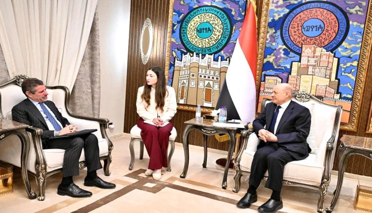 اعتراض أمريكي على قرارات أحادية للعليمي بشأن الإمارات والتحالف العربي