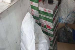 ضبط 38 كرتون صلصة منتهية الصلاحية قبل وصولها للمستهلكين