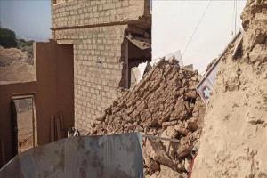 انهيار منزل في رخية يودي بحياة 3 وينقذ شخصين