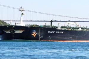 عاجل | إيران تصادر ناقلة نفط في خليج عمان 