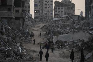 عاجل.. تصعيد أمنى متزامن في غزة وخلافات إسرائيلية حول سياسة الاغتيالات