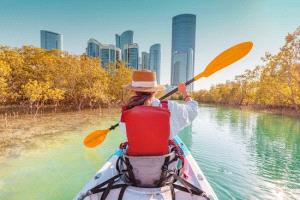 الإمارات تعزز السياحة بمحفزات استثمارية تنافسية